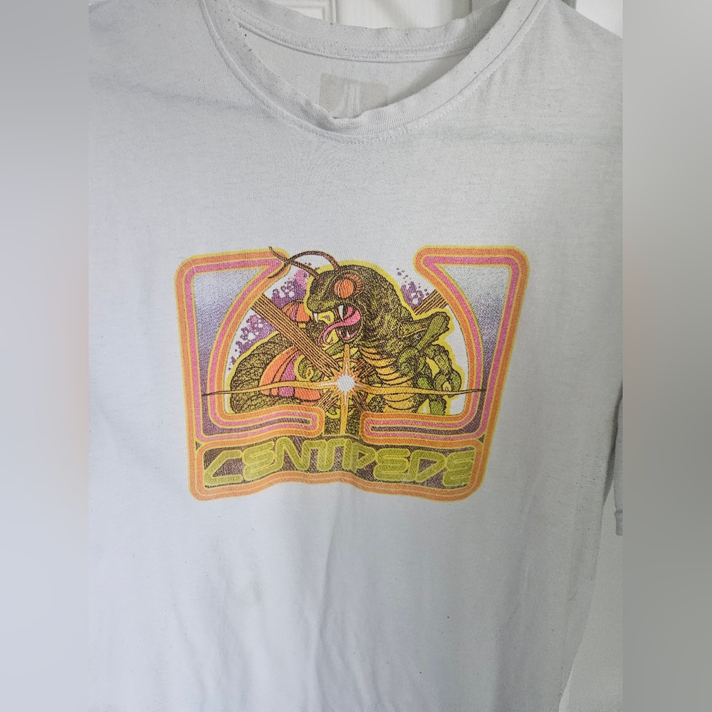 Centipede Graphic Tee - White